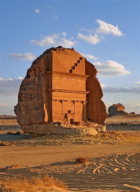 nabatean ruins saudi arabia.